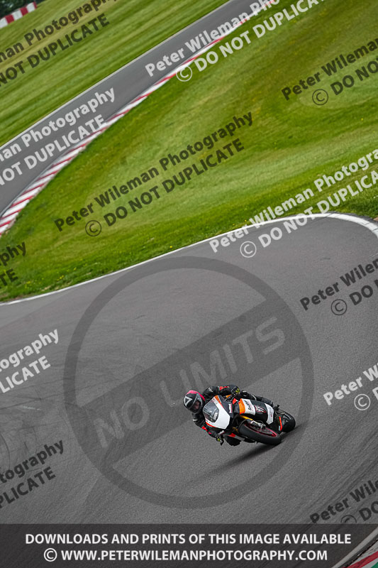 donington no limits trackday;donington park photographs;donington trackday photographs;estoril;event digital images;motorbikes;no limits;no limits trackdays;peter wileman photography;portugal;trackday;trackday digital images;trackday photos